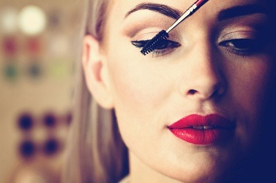 آرایش شما چه جنبه ای از شخصیتتان را نشان میدهد 