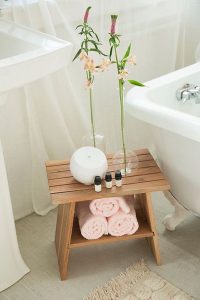 14 محصولی که به وسیله آن ها می توانید حمام خانه خود را به یک اسپا تبدیل کنید.