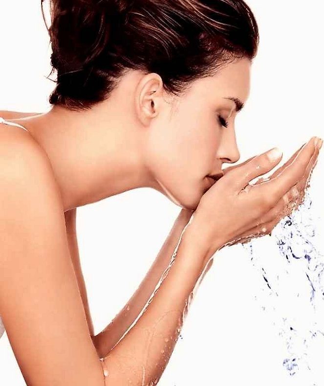 دمای آب مناسب برای شستن صورت