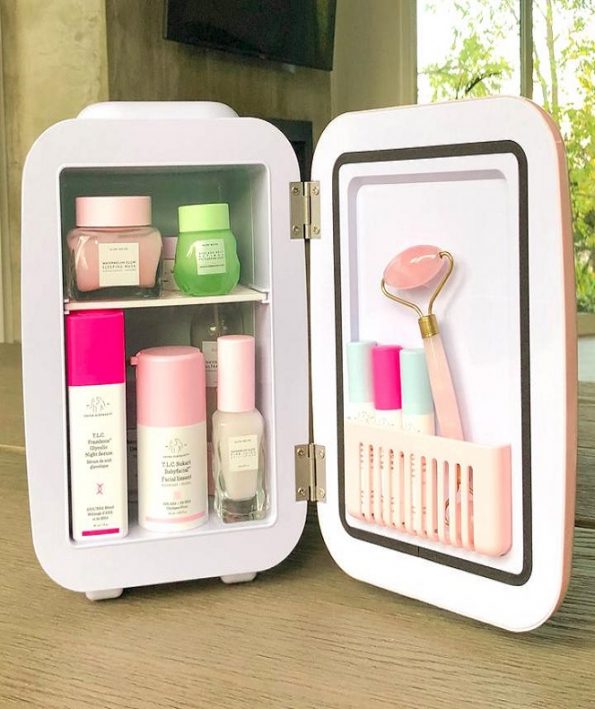 Cosmetic mini-refrigerator مینی یخچال نگهداری لوازم آرایشی