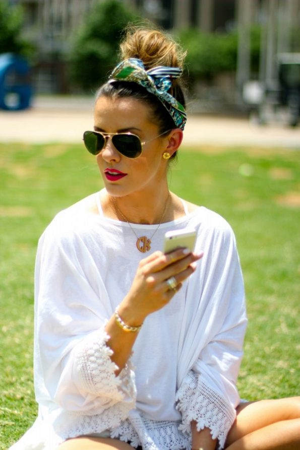 How to use a headband to style your hair.1 مو
