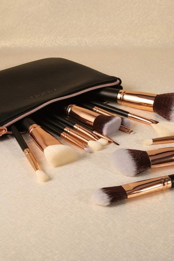 Disinfect cosmetics ضدعفونی کردن لوازم آرایش