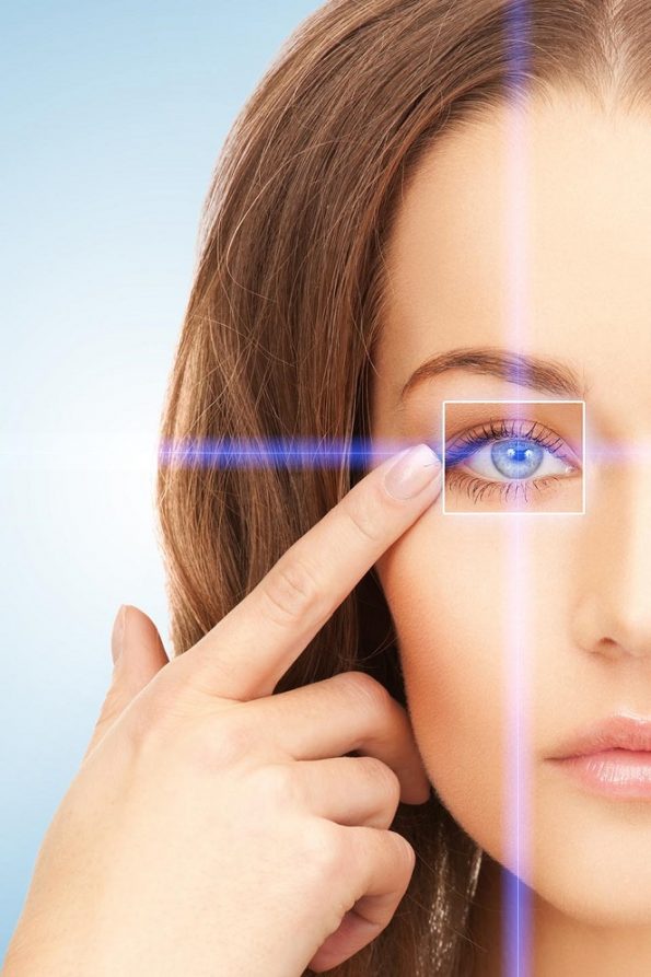Filler injection to remove rings around the eyes1 تزریق فیلر جهت از بین بردن حلقه های دور چشم