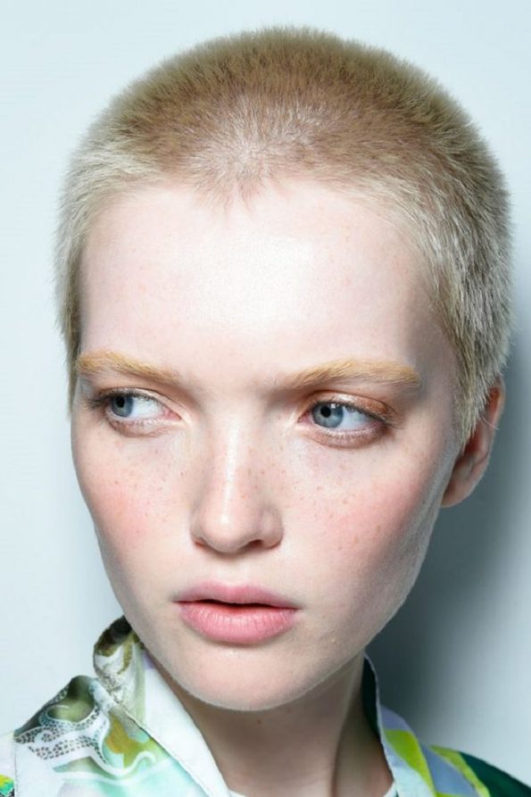 Get rid of redness of the skin رهایی از شر قرمزی پوست