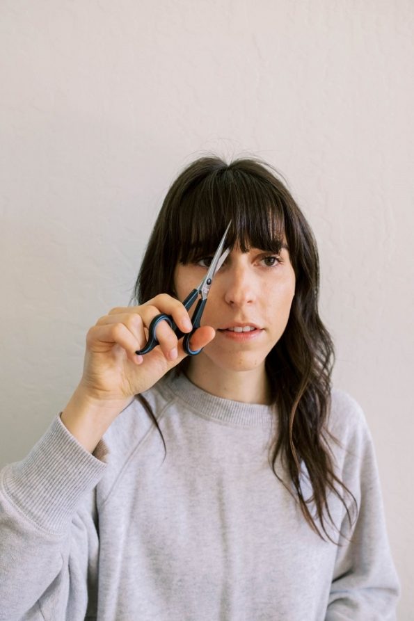 How to shorten your haircuts at home چگونه در منزل موخوره های خود را کوتاه کنیم