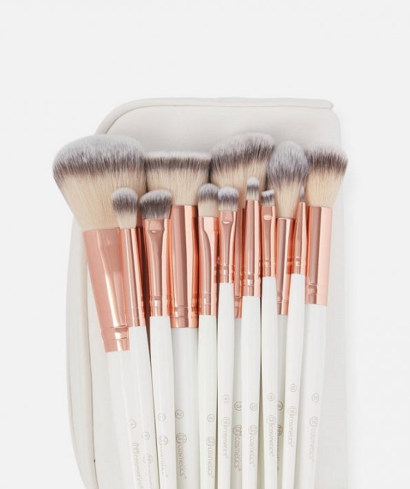 The best cosmetic brushes7 بهترین برسهای آرایشی