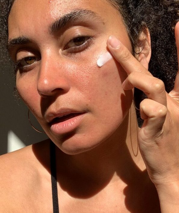 Cosmetics suitable for scars and blemishes6 لوازم آرایشی مناسب جای زخم و لک