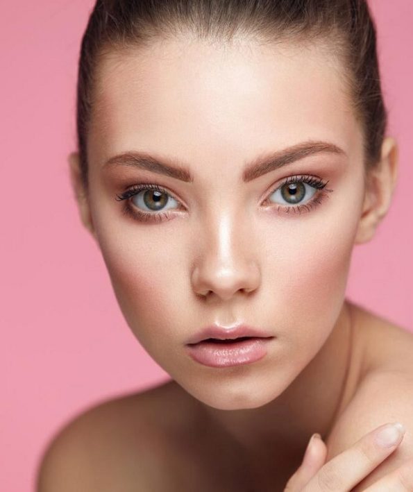 Hide the redness of the face with makeup6 پنهان کردن قرمزی صورت با آرایش