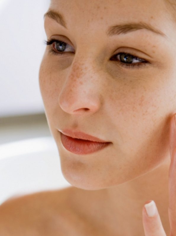 Introducing new cosmetic products suitable for dry skin معرفی محصولات آرایشی جدید مناسب پوست خشک