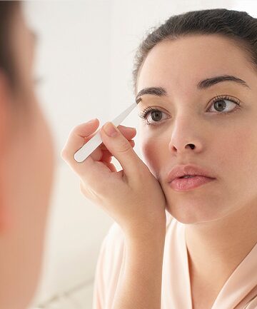 ابروهایتان را حرفه ای اصلاح کنید
