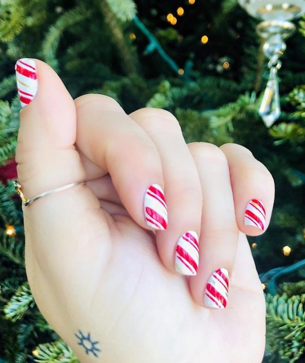 Nail models suitable for Christmas مدلهای ناخن مناسب کریسمس