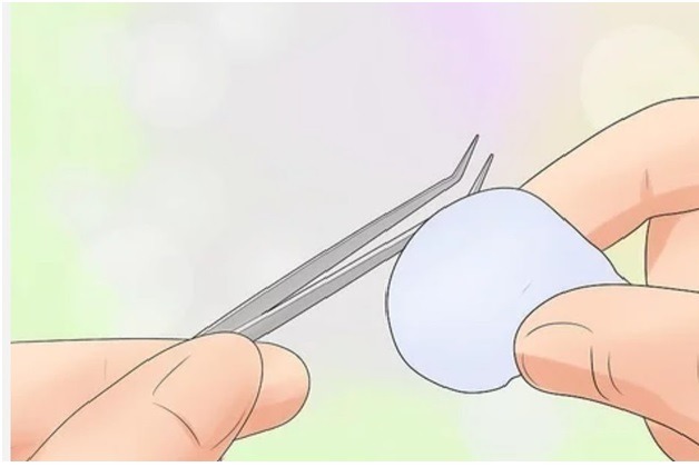 چگونه موهای بینی را کوتاه کنید