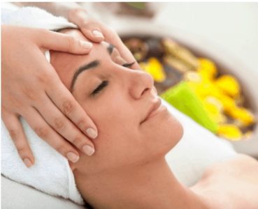 5 دلیل برای انجام پاکسازی پوست صورت 