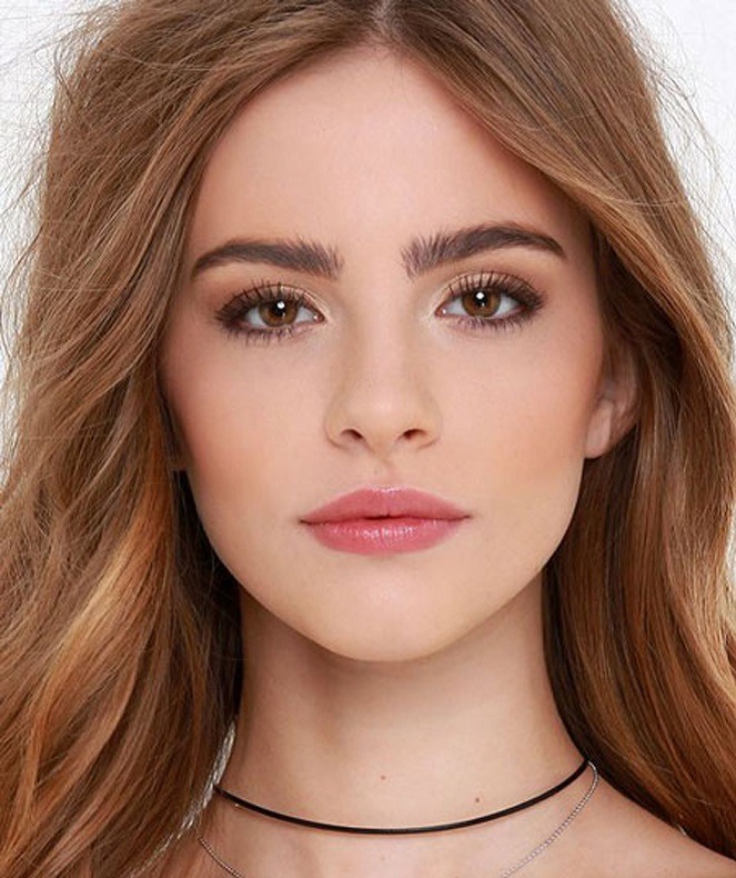 چگونه میکاپ روزانه ملایمی داشته باشید