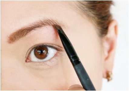 چگونه میکاپ روزانه ملایمی داشته باشید