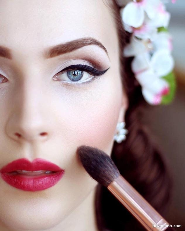 چگونه میکاپ مناسبی انتخاب کنید