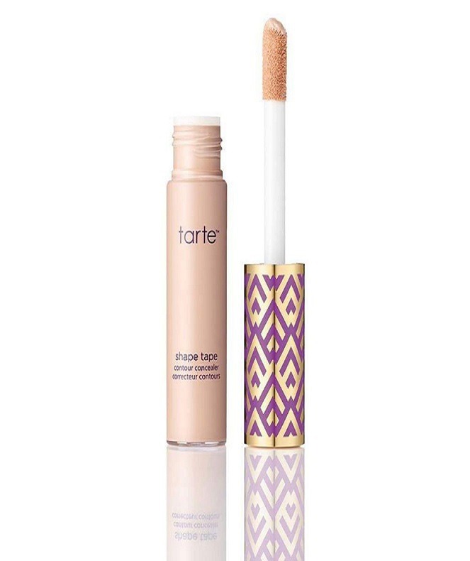 دلیل محبوبیت کانسیلر Tarte Shape Tape Conceale