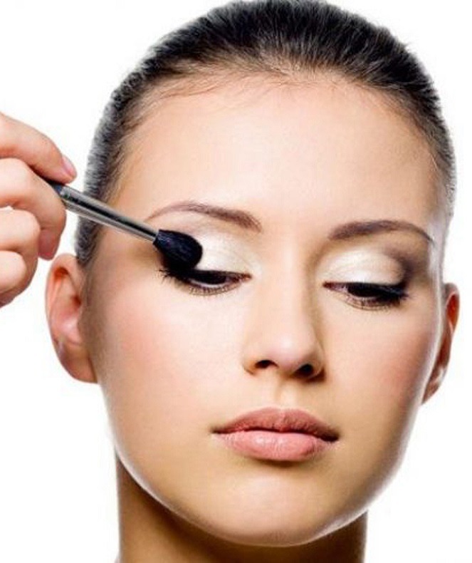 تاثیر پرایمر چشم در آرایش