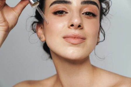 استفاده از اسید سالیسیلیک با رتینول و نیاسینامید