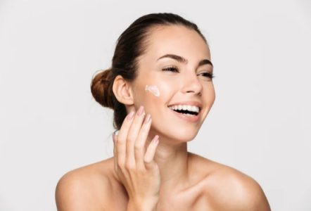 چه چیزی را نمی توان با آزلائیک اسید استفاده کرد؟